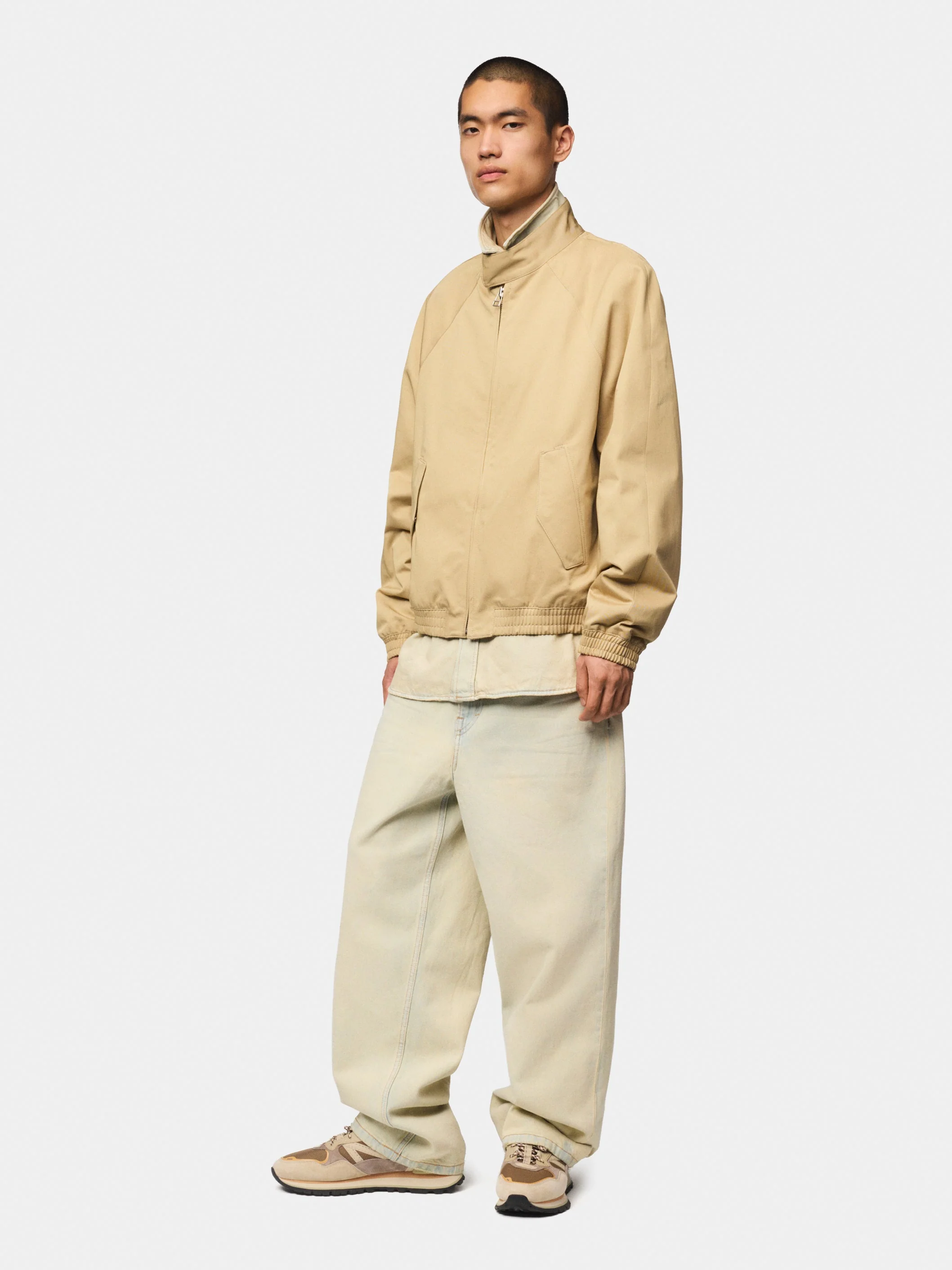 City Off Road Beige Man - Image 3
